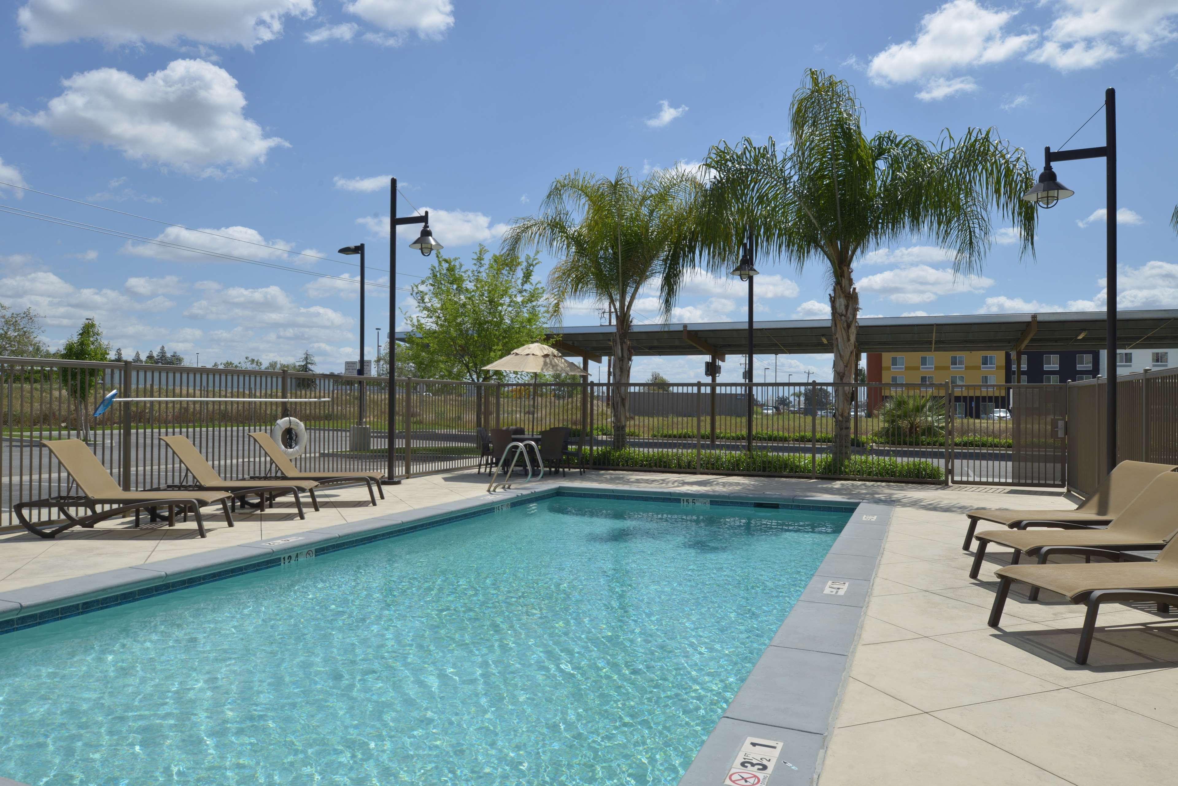 Hotel Hampton And North-airport Bakersfield