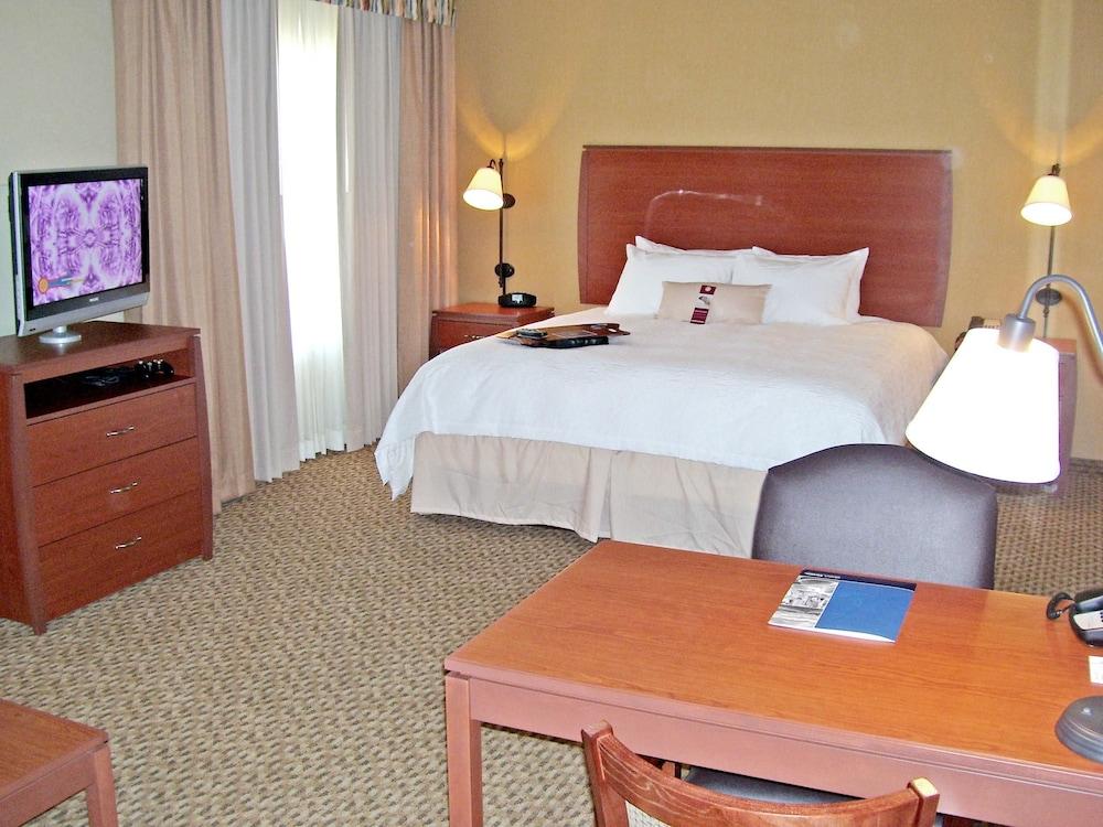 Hampton And North-airport 3* Bakersfield