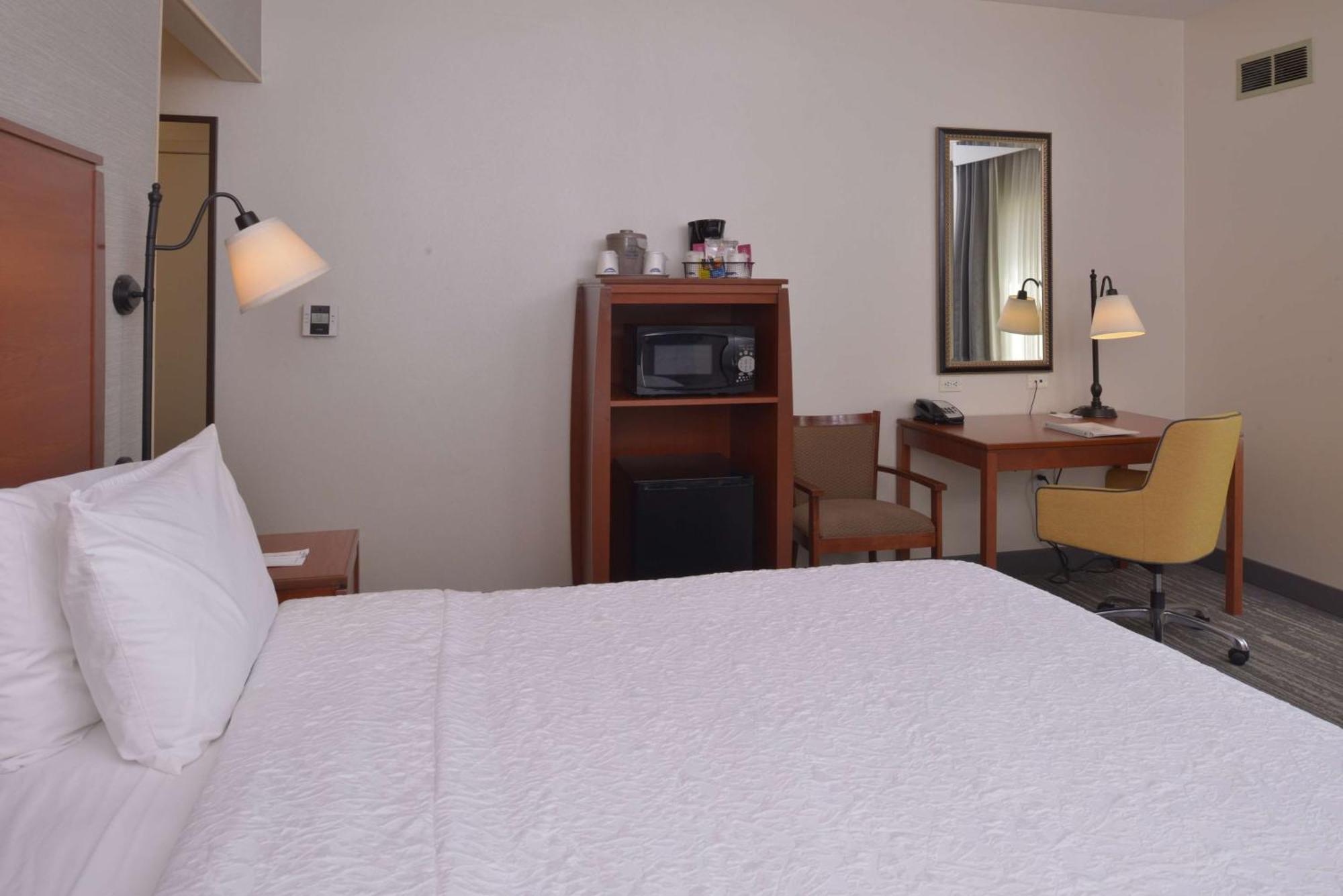 Hampton And North-airport Hotel Bakersfield