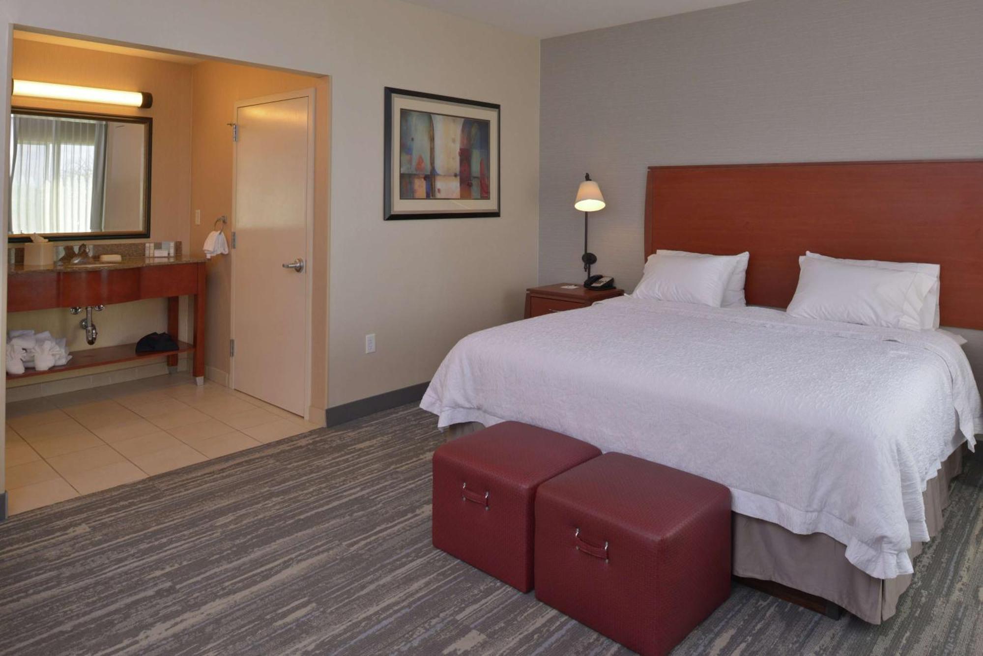 Hampton And North-airport Hotel Bakersfield